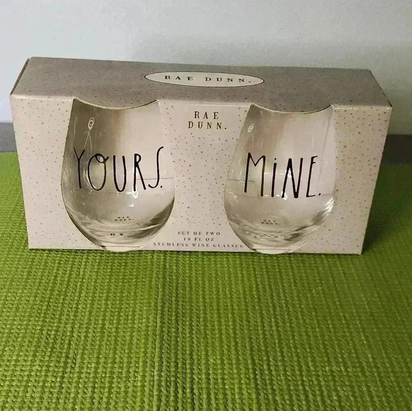 Rae Dunn set of two stemless wine glasses 19 FL oz NIB - Picture 2 of 7